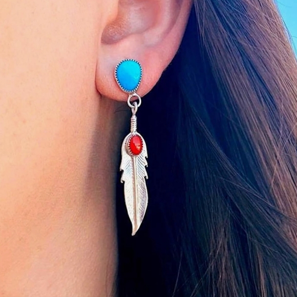 Pop Vintage Boho Feather Turquoise Drop Feather Earrings. - Picture 4 of 6